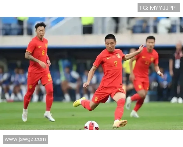 阿布扎比统一与塔什干的激烈对决揭示足球战术与团队合作的魅力